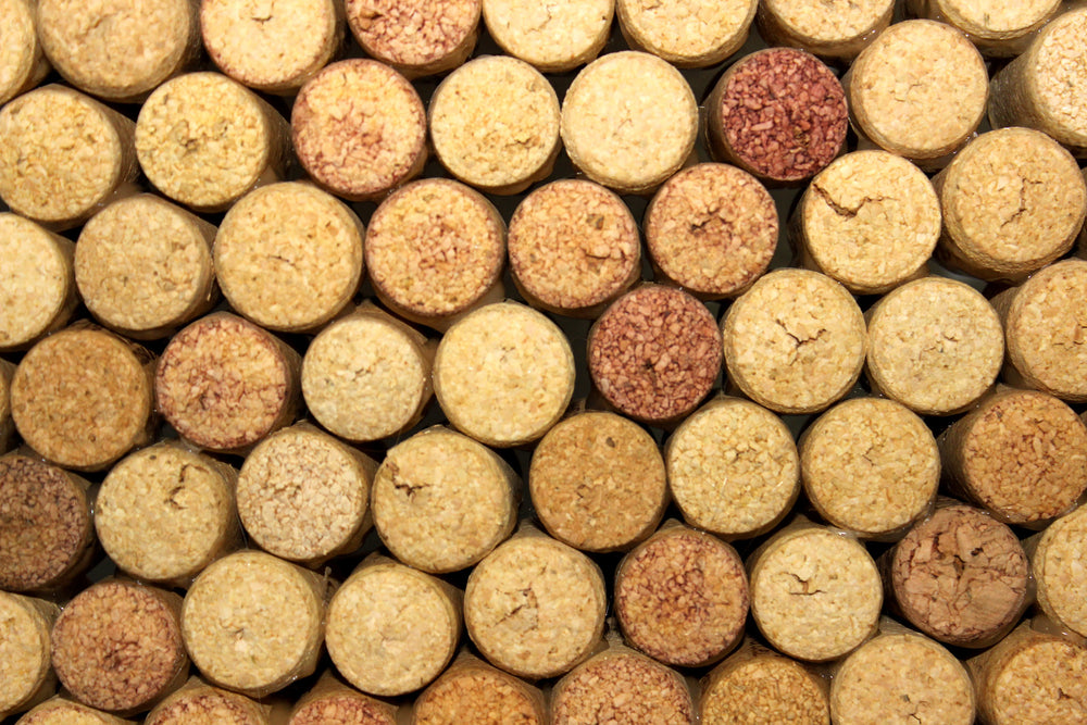 stockvault-cork-stoppers-top-view260658