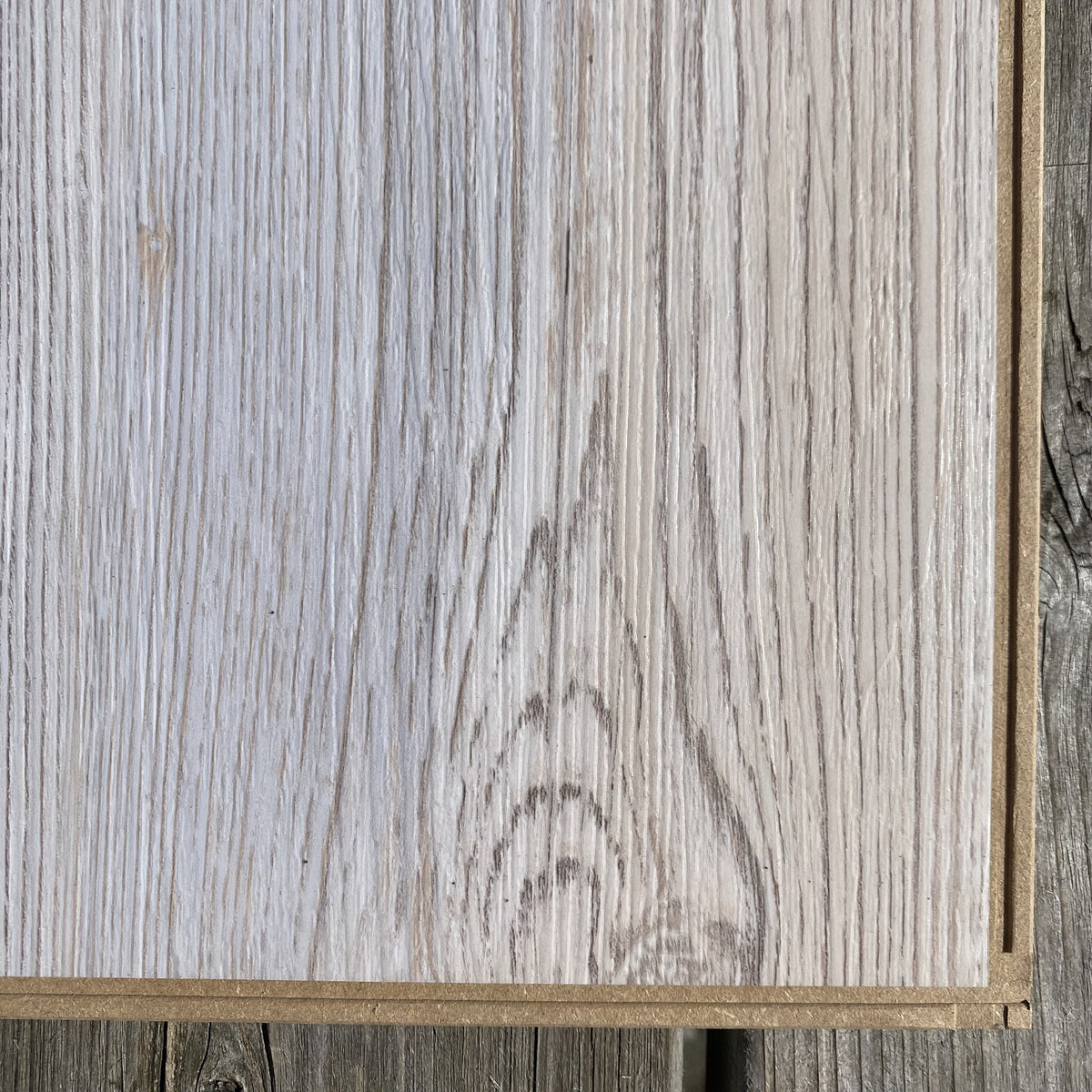 Kurk24 Cortex kurk klikvloer - Lariks Licht - PARTIJ 21m2