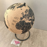 Kurk24 Kurk wereldbol met tekst - globe - diameter 20 cm.