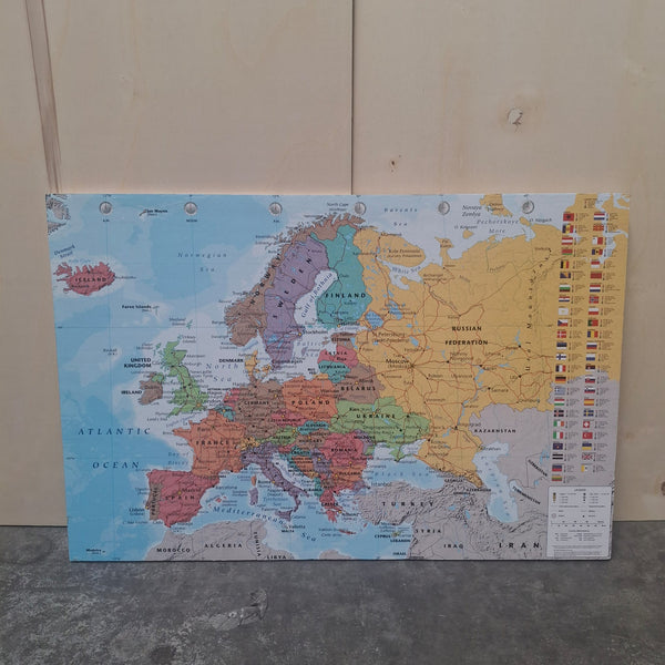 OUTLET - Opslagstavle Europa-kort - 60 x 90 cm - bagside af krydsfinér