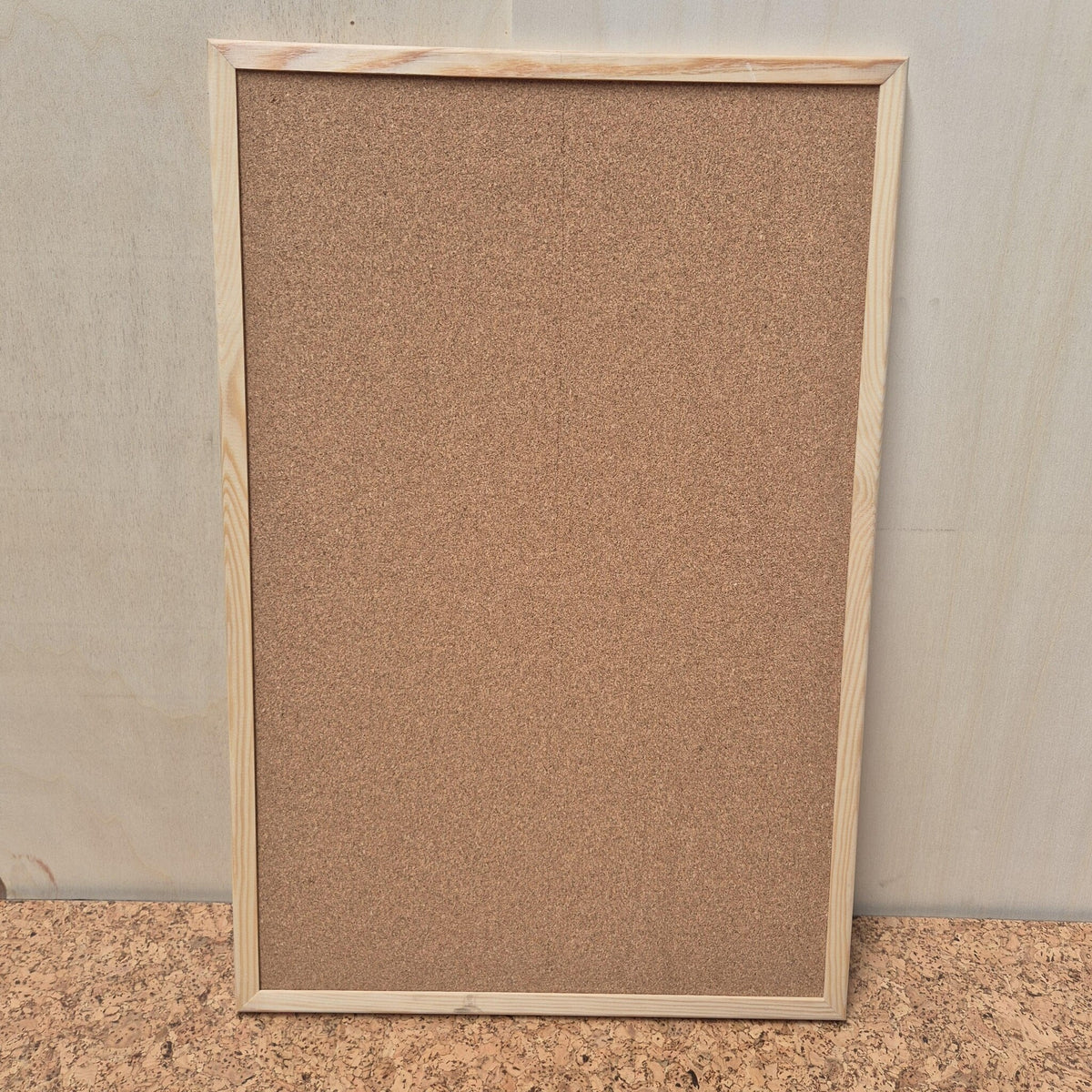Kurk24 OUTLET - Prikbord houten lijst - 60 x 40 cm